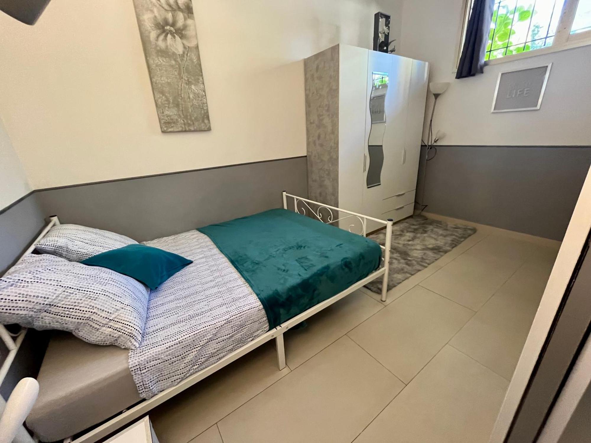 Duplex Les Pins Proche Apartment
