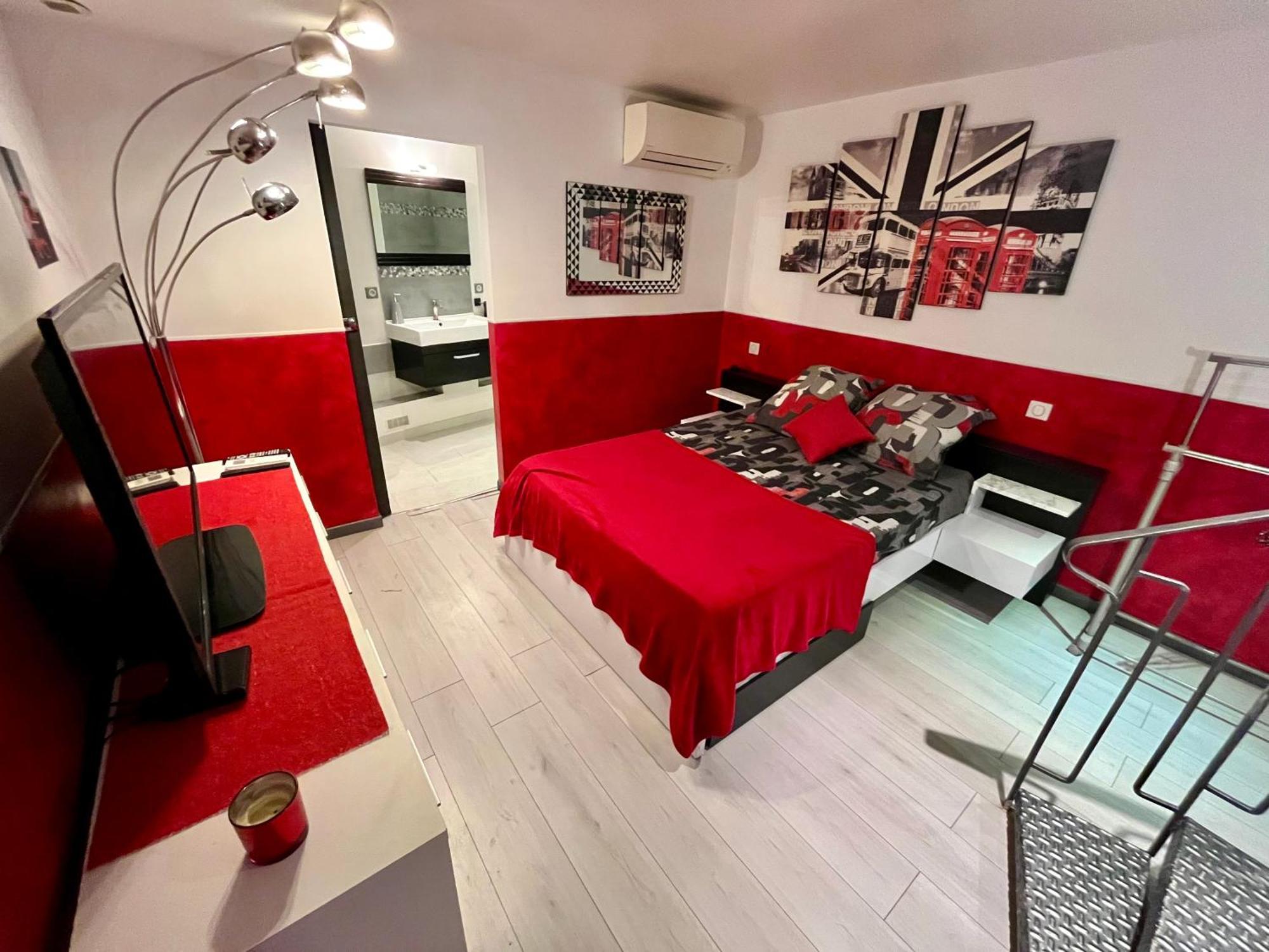 Duplex Les Pins Proche Apartment *